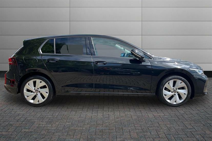 Volkswagen Golf 1.5 Tsi 150 Match AK24WSL Black #4