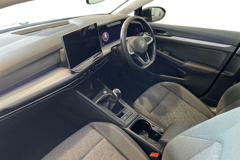 Volkswagen Golf 1.5 Tsi 150 Match AK24WSL Black #2