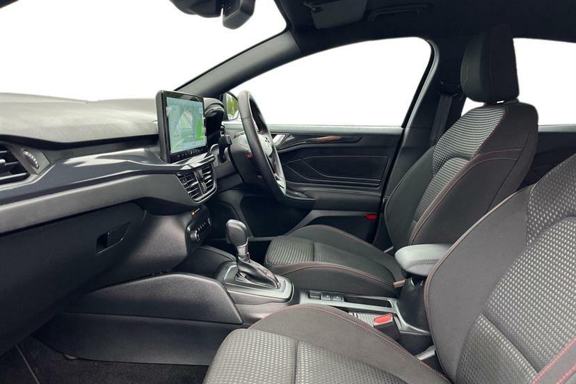 Ford Focus 1.0 Ecoboost Hybrid Mhev 155 St-line Black #2