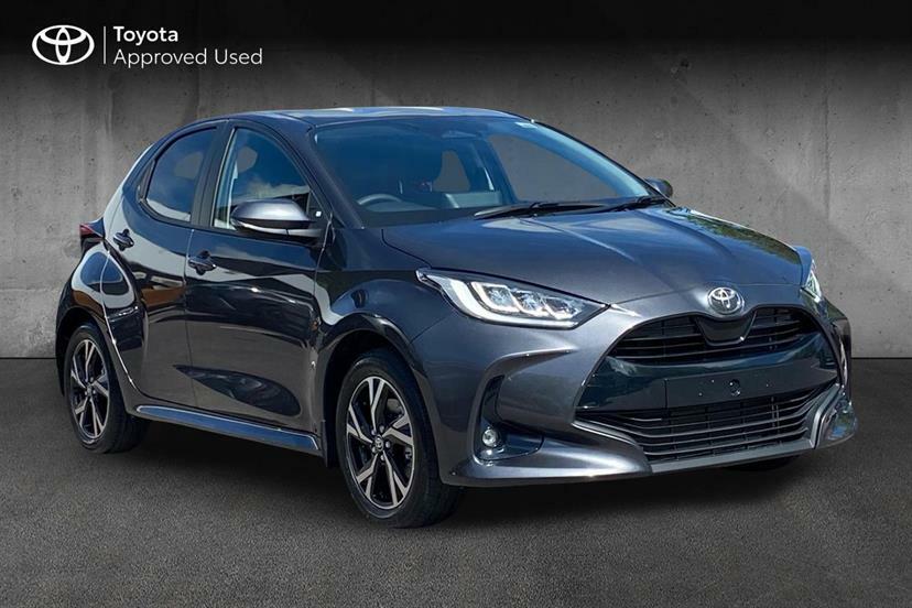 Toyota Yaris 1.5 Hybrid Design Cvt Grey