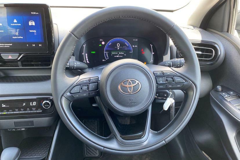 Toyota Yaris 1.5 Hybrid Design Cvt FN26LTX Grey #5