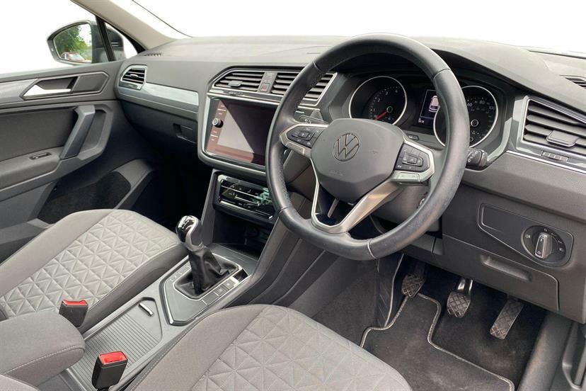 Volkswagen Tiguan 1.5 Tsi 150 Life Black #6