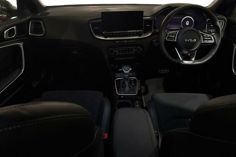 Kia Ceed 1.5T Gdi Isg Gt-line S RY23LBJ Red #6
