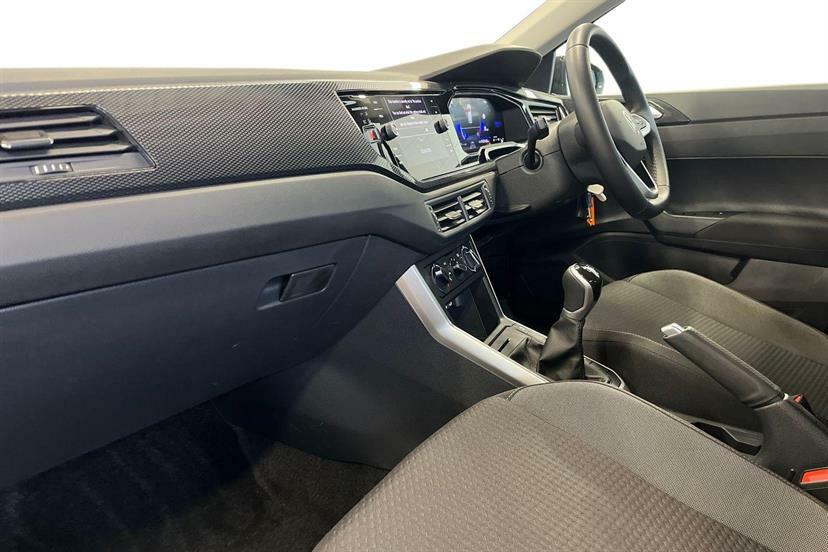 Volkswagen Polo 1.0 Tsi Match GF75WTX Black #2