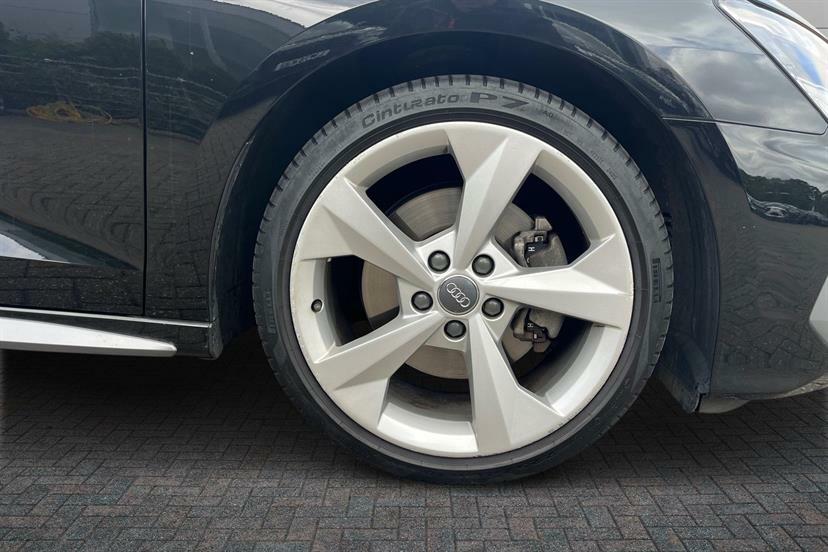 Audi A3 35 Tfsi S Line S Tronic DE70MJF Black #5