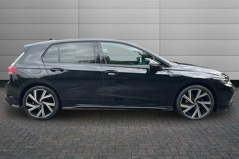 Volkswagen Golf 1.5 Tsi 150 R-line GL72VFK Black #4