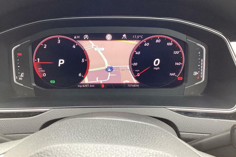 Volkswagen Passat 2.0 Tdi Evo Se Nav Estate Euro 6 Red #31