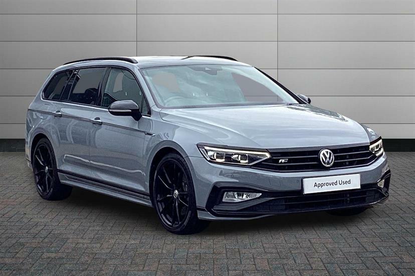 Volkswagen Passat 2.0 Tdi Evo Se Nav Estate Euro 6 Red #1