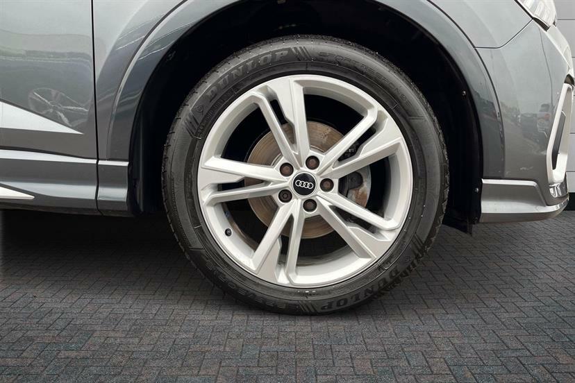 Audi Q3 35 Tfsi S Line LV21OCP Grey #5