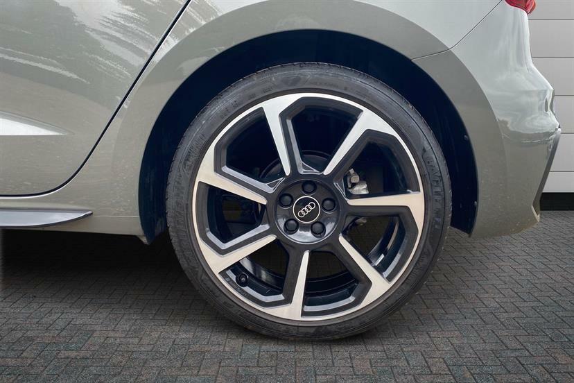 Audi A1 30 Tfsi 110 Black Edition S Tronic EK23NBE Grey #5