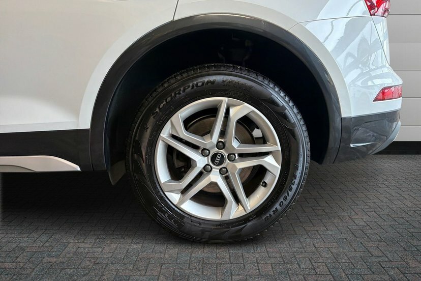 Audi Q5 2.0 Tdi 40 Sport Suv S Tronic Quattro EK22YFY White #5