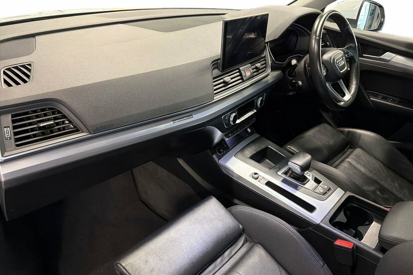 Audi Q5 2.0 Tdi 40 Sport Suv S Tronic Quattro EK22YFY White #2