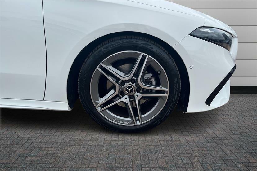 Mercedes-Benz A Class A200 Amg Line Executive White #4