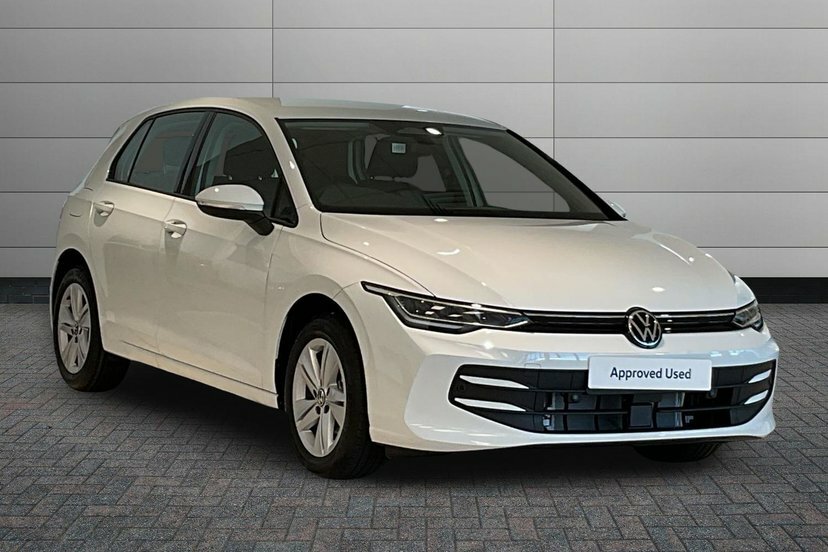 Volkswagen Golf 1.5 Tsi Life Hatchback 115 Ps White