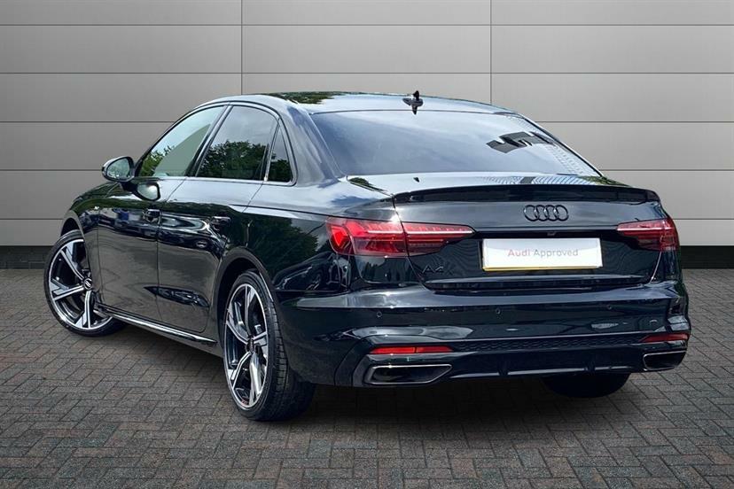 Audi A4 35 Tfsi Black Edition S Tronic Comfortsound WT72EDF Black #3