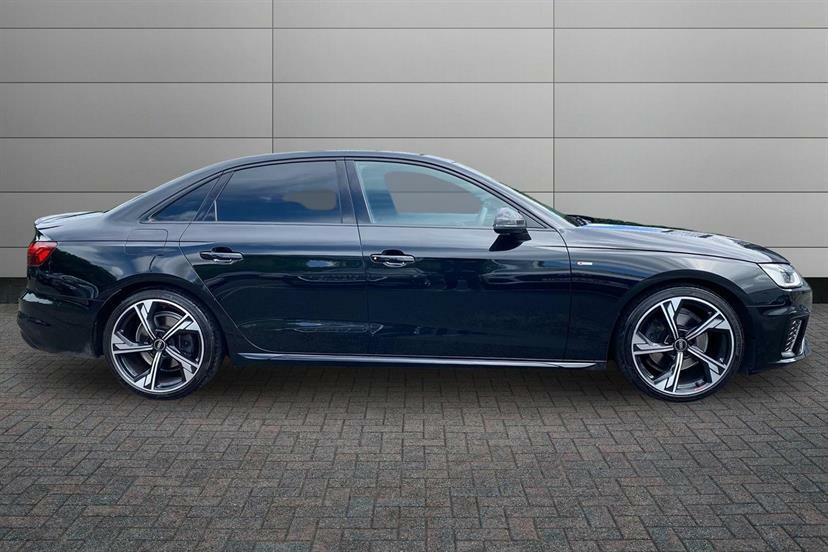 Audi A4 35 Tfsi Black Edition S Tronic Comfortsound WT72EDF Black #4