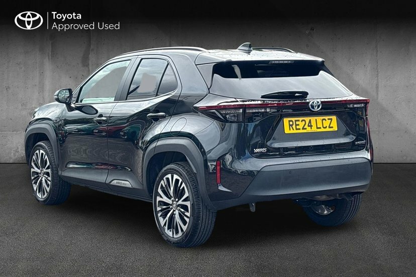 Toyota Yaris Cross 1.5 Vvt-h Excel Suv Hybrid E-cvt 116 P RE24LCZ Black #4