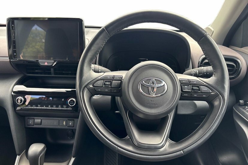 Toyota Yaris Cross 1.5 Vvt-h Excel Suv Hybrid E-cvt 116 P RE24LCZ Black #6