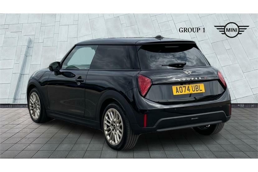 Mini Hatch 2.0 S Exclusive Black