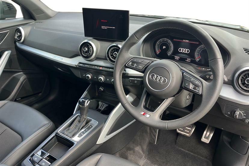 Audi Q2 35 Tfsi S Line S Tronic Cs RF24GKP Black #6
