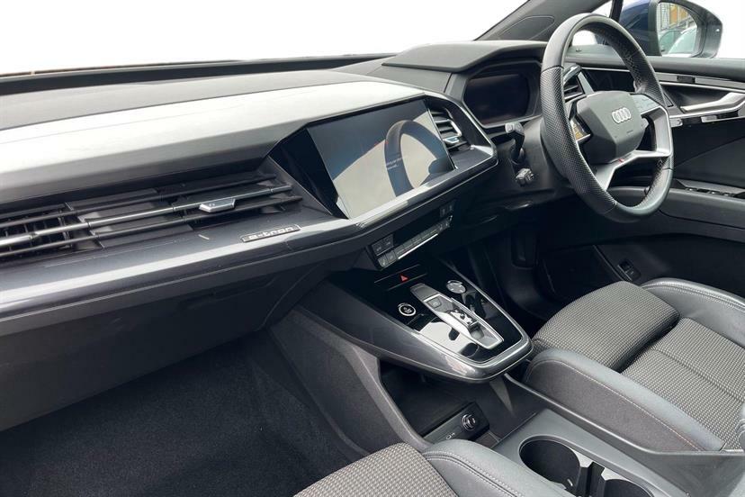 Audi Q4 E Tron 150Kw 40 82Kwh S Line NL23TTO Blue #2