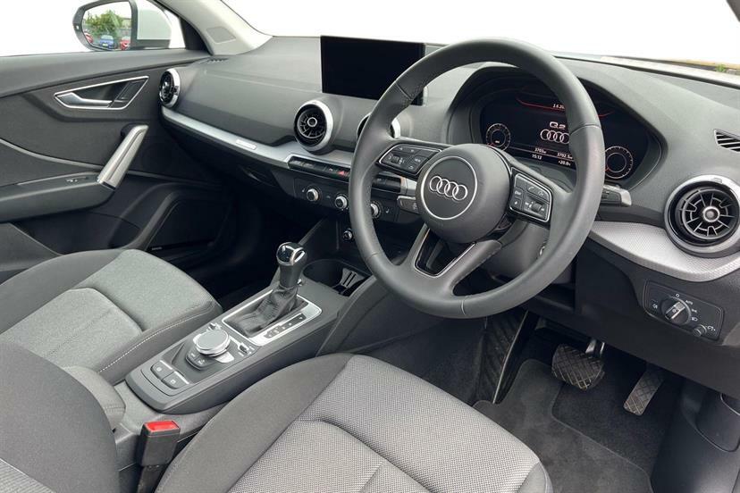 Audi Q2 35 Tfsi Sport S Tronic Cs White #5