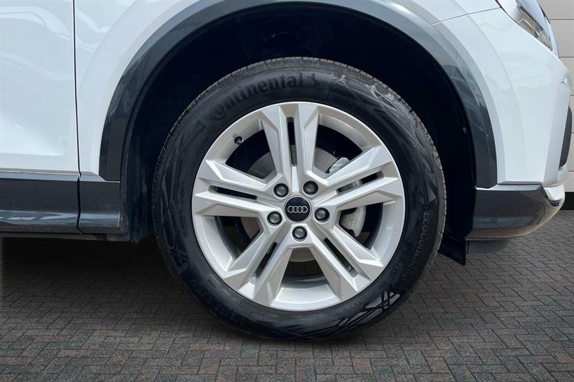 Audi Q2 35 Tfsi Sport S Tronic Cs White #4