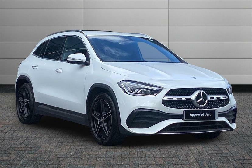 Mercedes-Benz GLA Class 200 Amg Line Premium White
