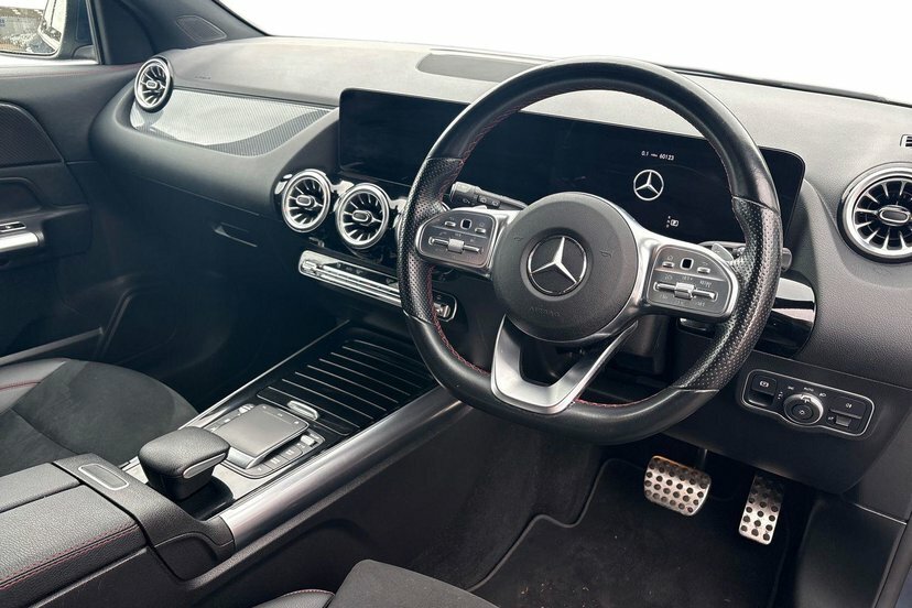Mercedes-Benz GLA Class 1.3 Gla200 Amg Line Premium Suv 7G-dc KM23JNK Blue #5