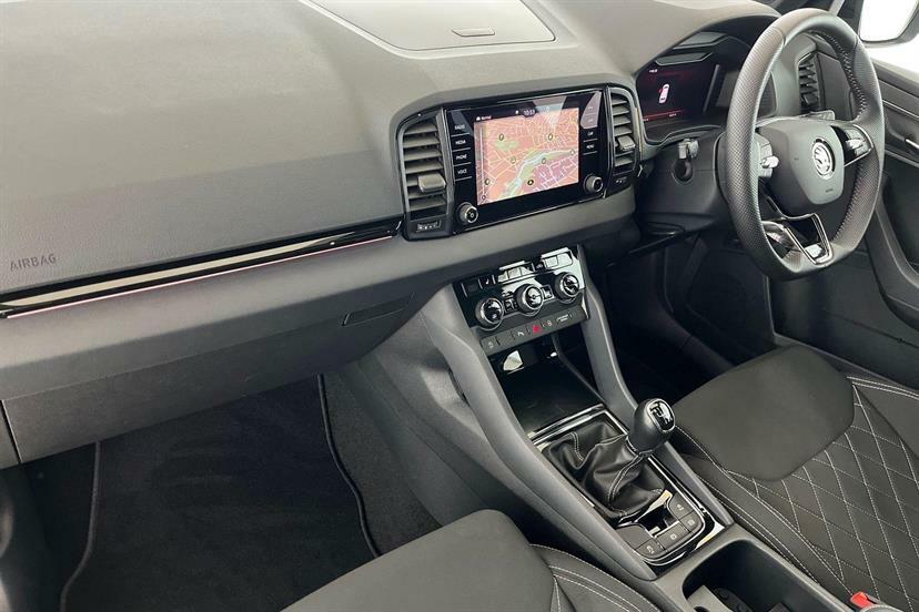 Skoda Karoq 1.5 Tsi Sportline Grey #2