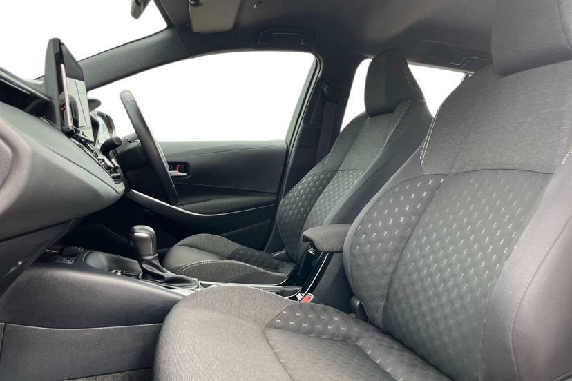 Toyota Corolla 1.8 Hybrid Icon Cvt  #2