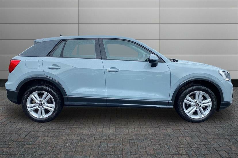 Audi Q2 35 Tfsi Sport S Tronic Tech WR25TKV Grey #4