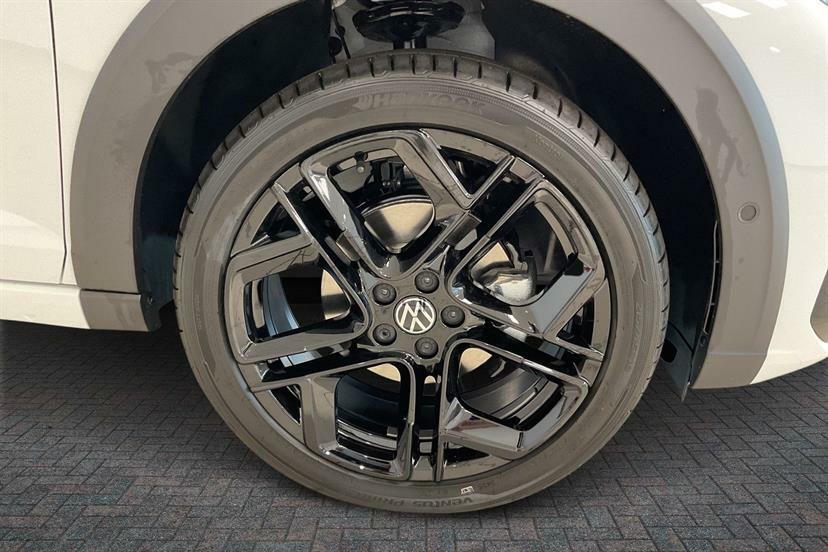 Volkswagen Taigo 1.5 Tsi 150 Black Edition Dsg EK26RJX White #5
