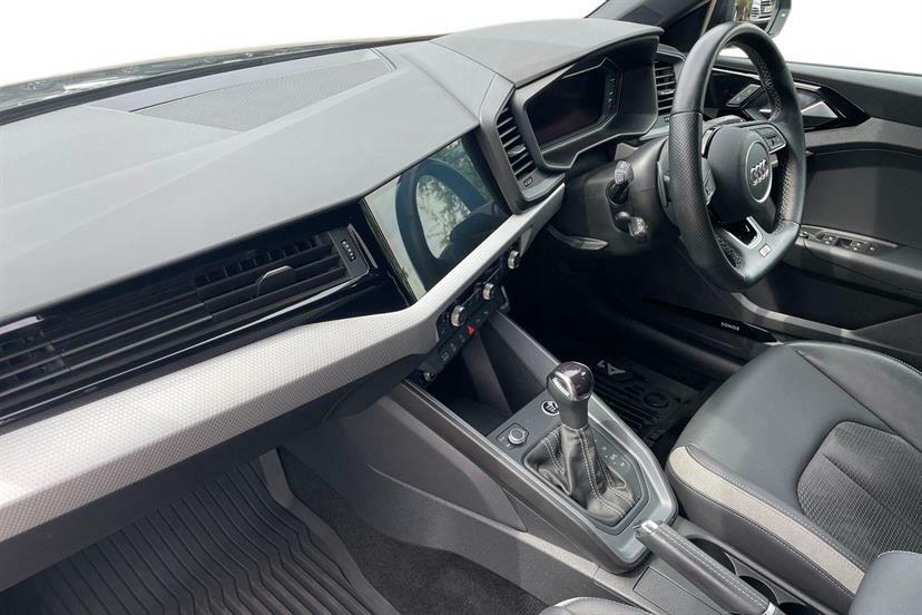 Audi A1 35 Tfsi Vorsprung S Tronic Black