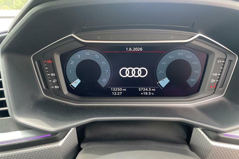 Audi A1 35 Tfsi Vorsprung S Tronic YK22YZZ Black #5