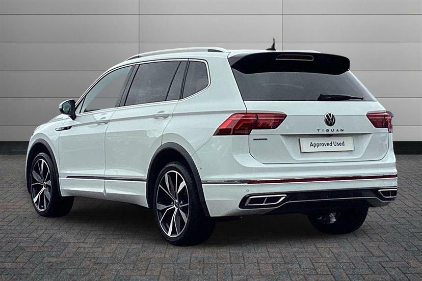 Volkswagen Tiguan Allspace 1.5 Tsi R-line Dsg White #3