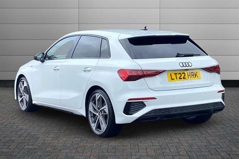 Audi A3 35 Tfsi Edition 1 S Tronic Comfortsound White #3