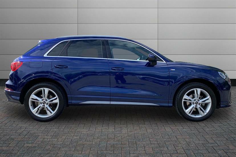 Audi Q3 35 Tfsi S Line S Tronic Tech Pack MM23KXF Blue #4