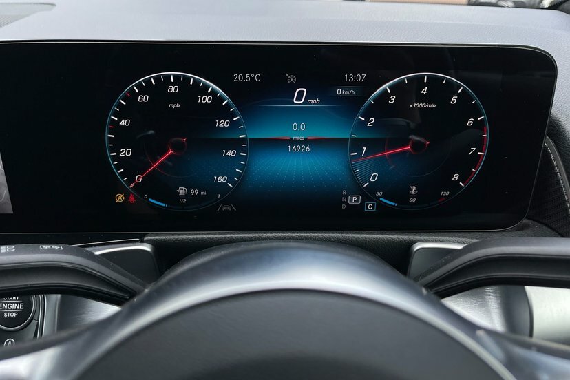 Mercedes-Benz GLB Class Glb200 Amg Line Premium 2 Red #6