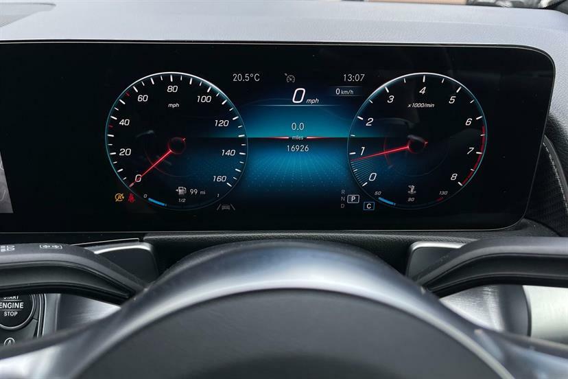 Mercedes-Benz GLB Class 200 Amg Line Premium 7G-tronic FH22MLK Red #6