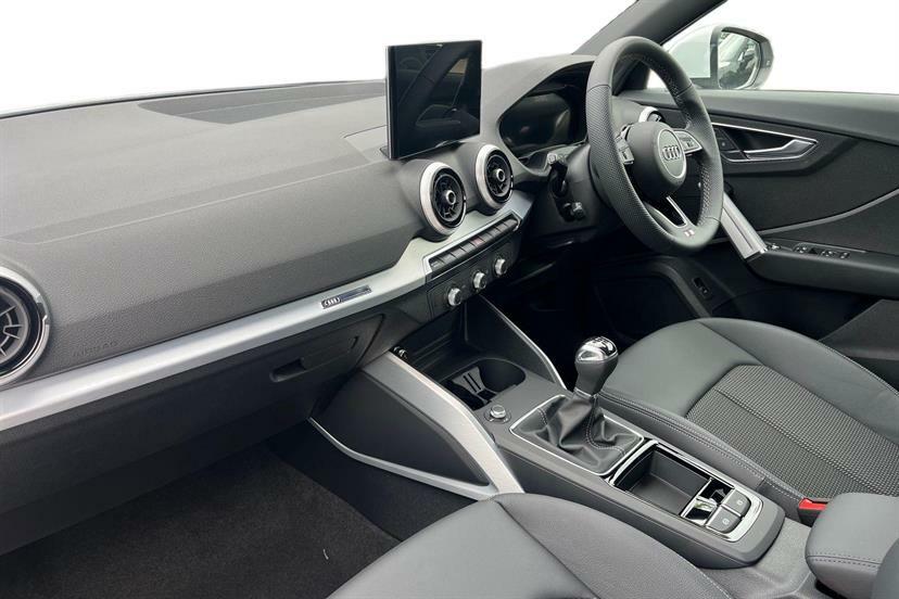 Audi Q2 35 Tfsi S Line White #2