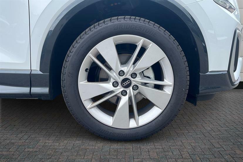 Audi Q2 35 Tfsi S Line White #5