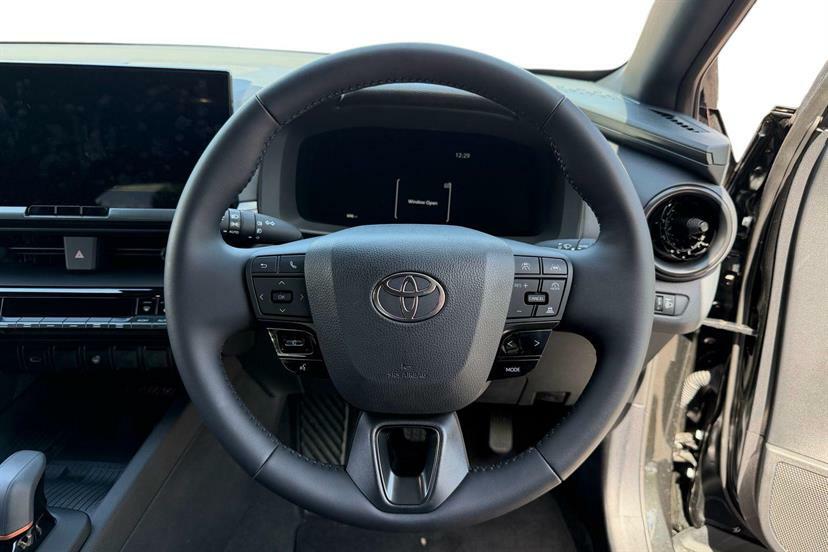 Toyota C-Hr 2.0 Phev Design Cvt FG26EXO Black #6