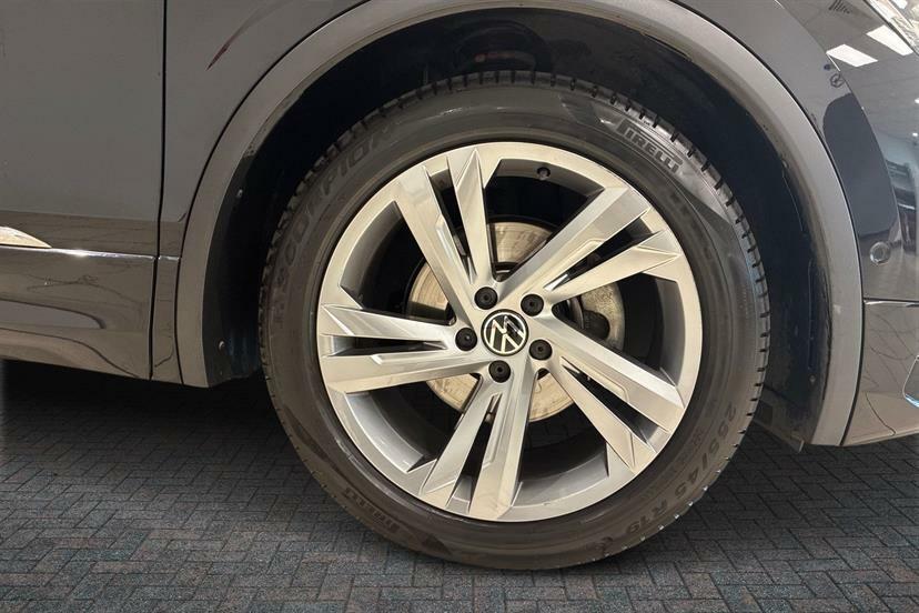 Volkswagen Tiguan 2.0 Tdi R-line Edition Dsg EN73KWX Black #5