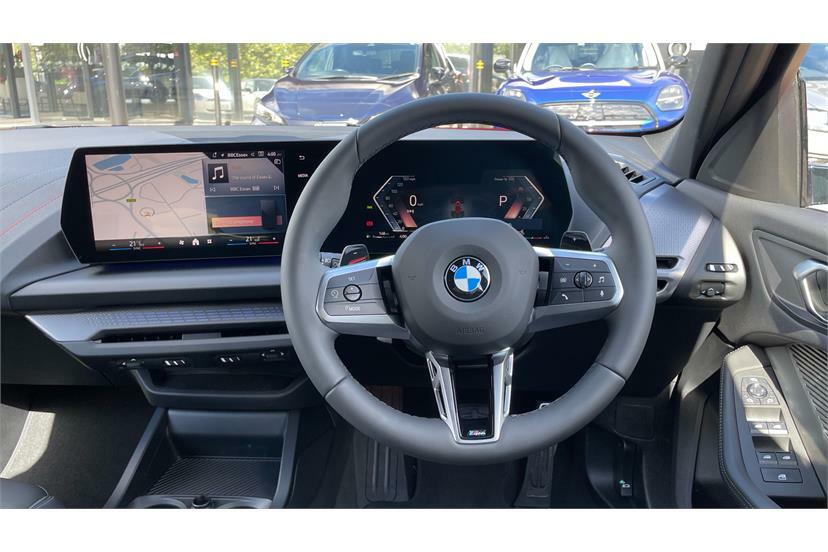 BMW 1 Series 120 M Sport Step Red #4