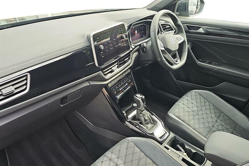 Volkswagen T-Roc 1.5 Tsi R-line Dsg DE75SNK Black #2