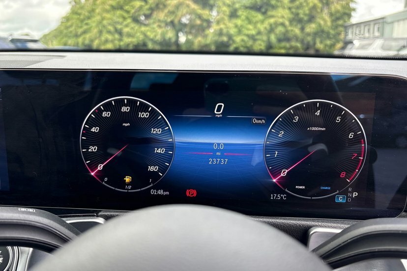Mercedes-Benz GLB Class 1.3 Glb200 Mhev Amg Line Executive Suv Petro KU74LND Grey #6