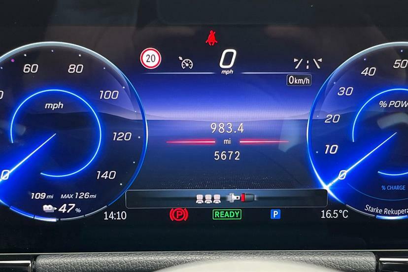Mercedes-Benz EQA 350 4M 215Kw Amg Line Premium 66.5Kwh KS25HZU White #5