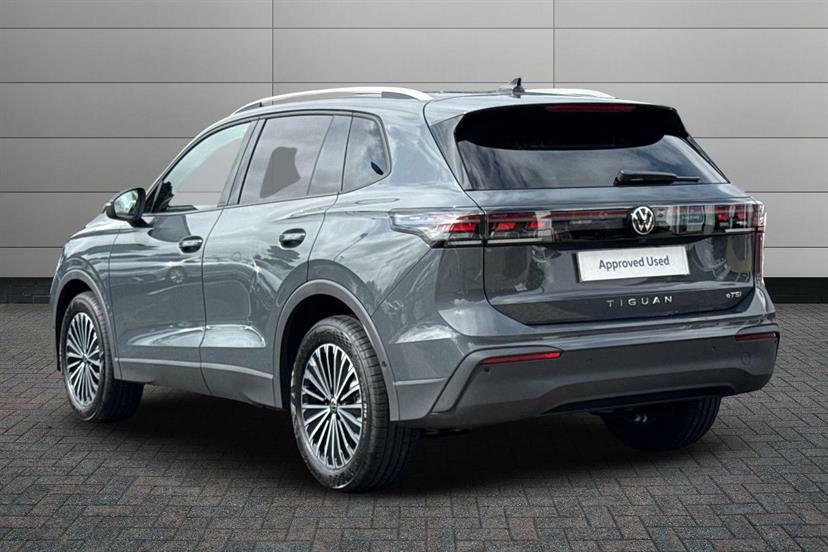 Volkswagen Tiguan 1.5 Etsi 150 Match Dsg EF75LTZ Grey #3