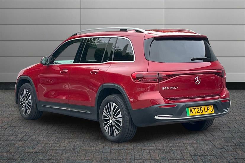 Mercedes-Benz EQB 250 140Kw Sport Executive 70.5Kwh Red #2